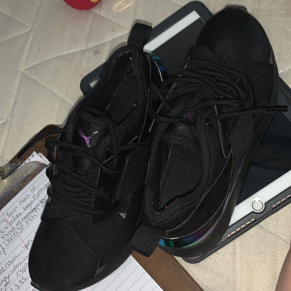 Puma sneakers size 6.5